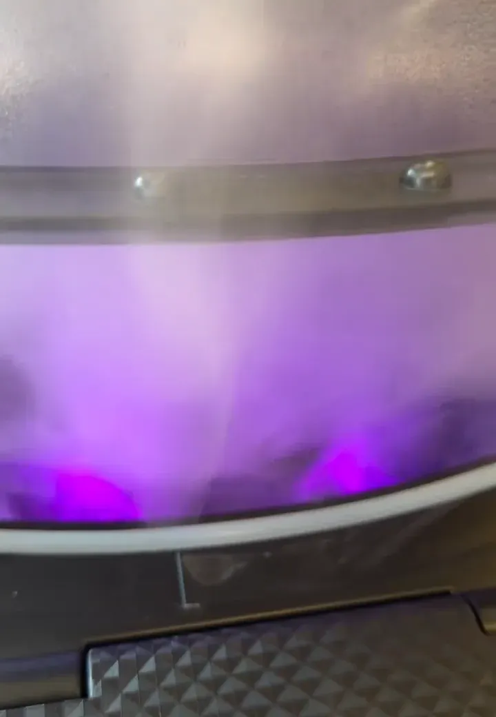 Ozone mist used for scalp therapy